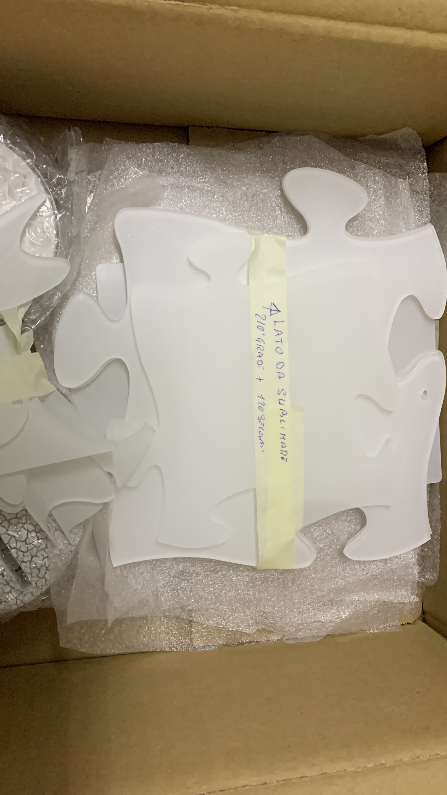 Puzzle plexiglas sublimabile.